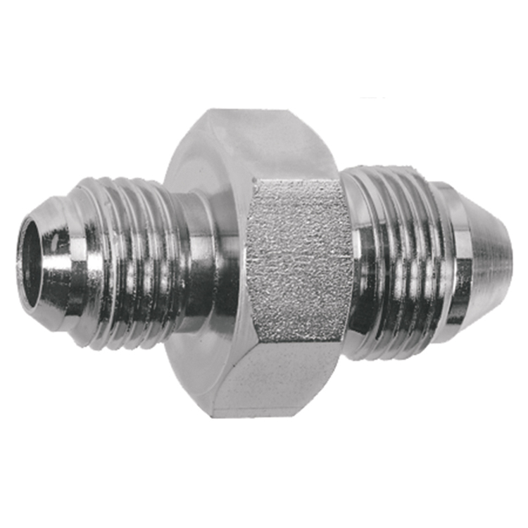 79015-04-04 1/4-19 MALE JAPANESE JIS 30° FLARE TO 7/16-20 MALE JIC 37° FLARE CONNECTOR